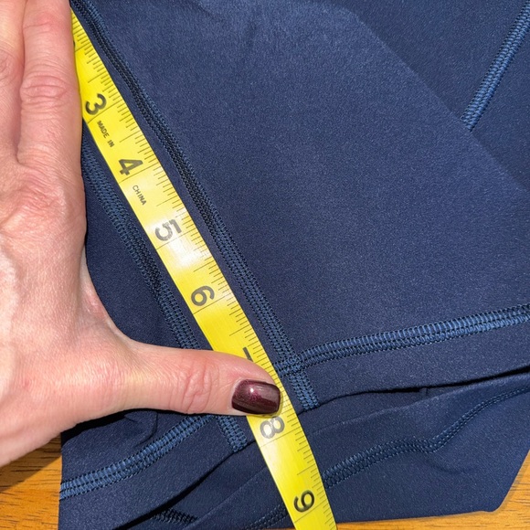 Lululemon Athletica Align High-Rise Short with Pockets 8” 12 True Navy - Picture 6 of 6